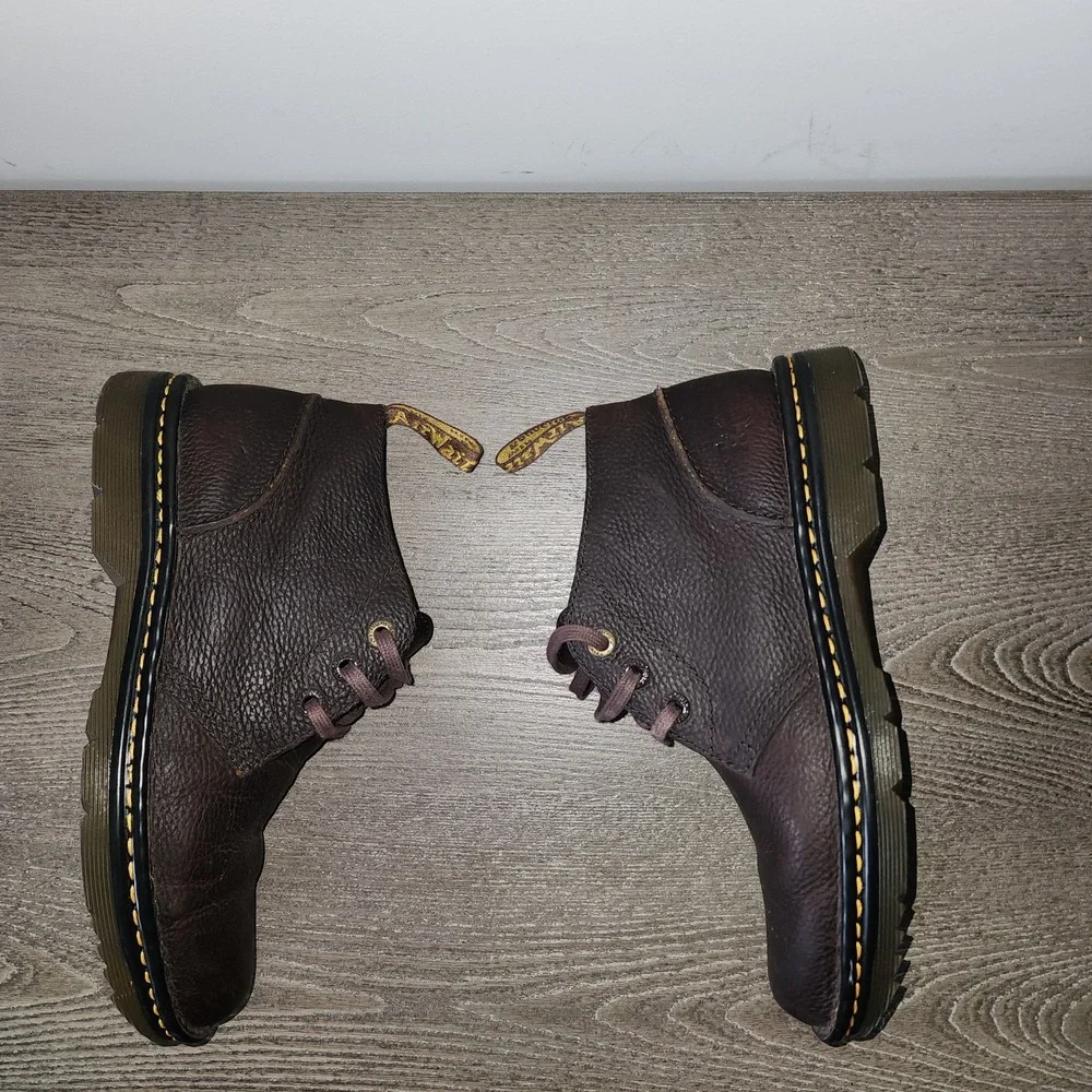 Dr Martens Sussex Brown Pebbled Leather Chukka Boots Shoes Men 8 Women 9 AW004
